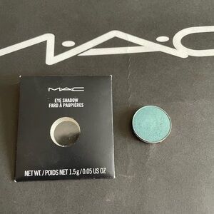 MAC Steamy Eyeshadow
